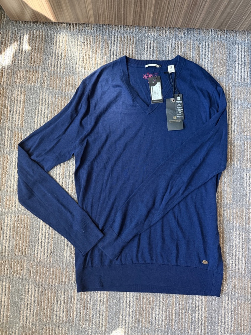 NWT Scotch & Soda wool blend v-neck sweater